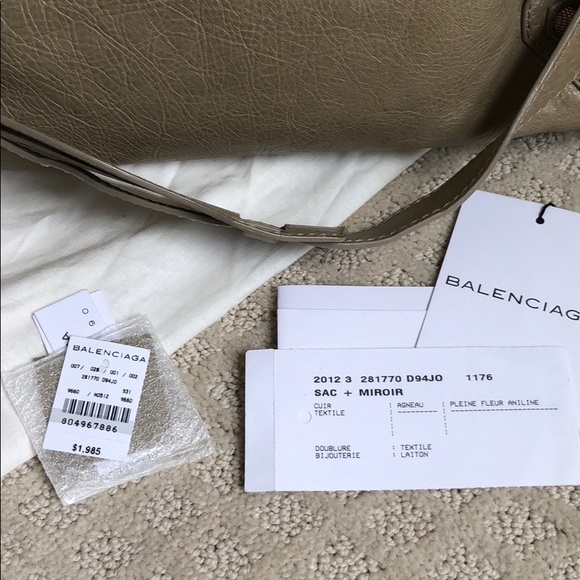 Balenciaga city latte with rose gold hardware - Picture 7 of 11
